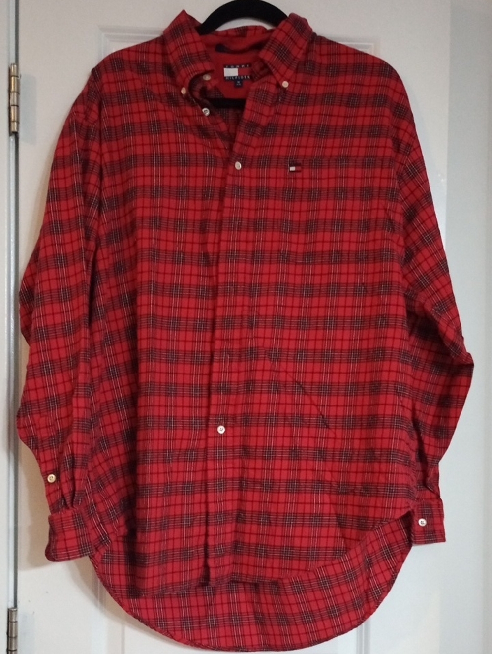Tommy Hilfiger Men’s Red and Black Plaid Button-Down Shirt Size M